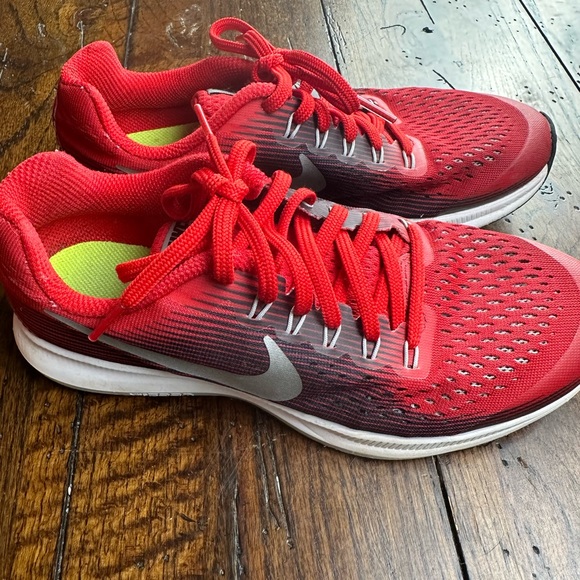 Nike Zoom Pegasus 34 (GS) 881953-600 Kid's Size 5.5Y Red/Black/White - Picture 3 of 6